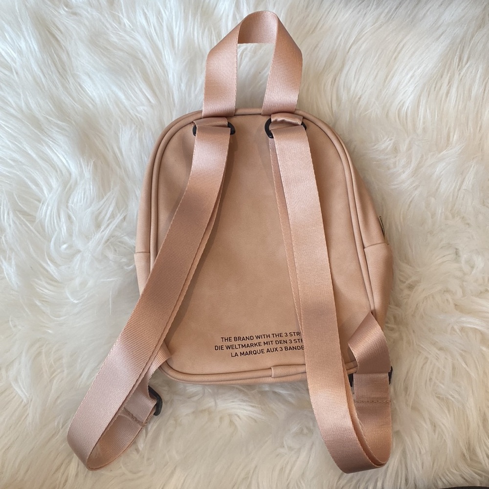 BNWT - Adidas Originals Mini PU Suede Backpack in Ash Pearl Pink - Picture 3 of 11